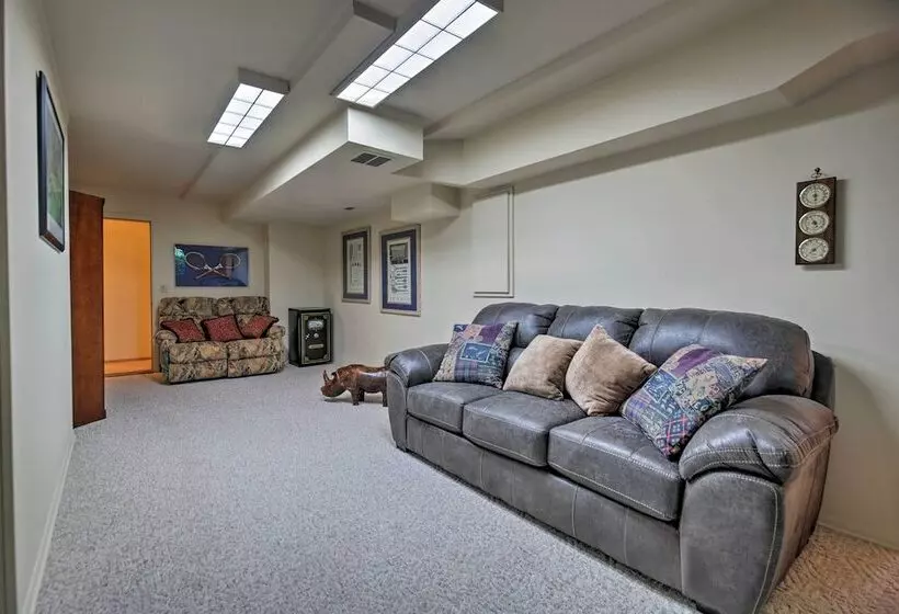 South Beach Home W/ Hot Tub, Deck   Walk To Ocean!