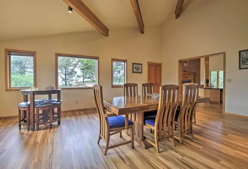 South Beach Home W/ Hot Tub, Deck   Walk To Ocean!