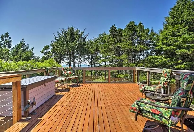 South Beach Home W/ Hot Tub, Deck   Walk To Ocean!