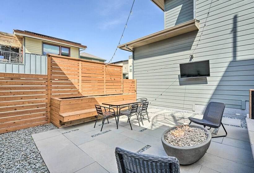 Spacious Old Town North Home W/ Rooftop Deck!