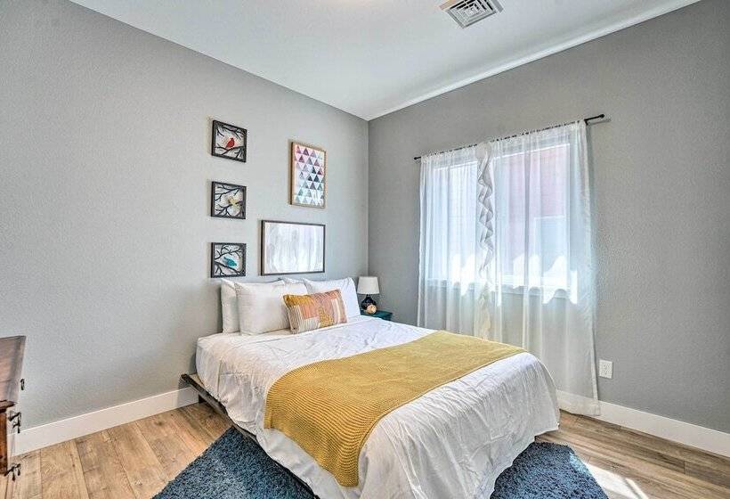 Spacious Old Town North Home W/ Rooftop Deck!