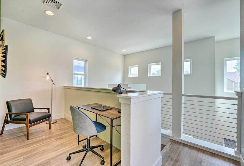 Spacious Old Town North Home W/ Rooftop Deck!