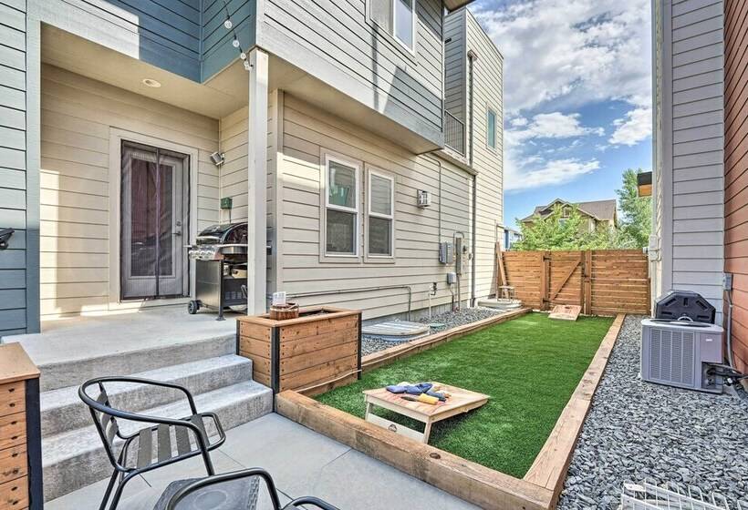 Spacious Old Town North Home W/ Rooftop Deck!