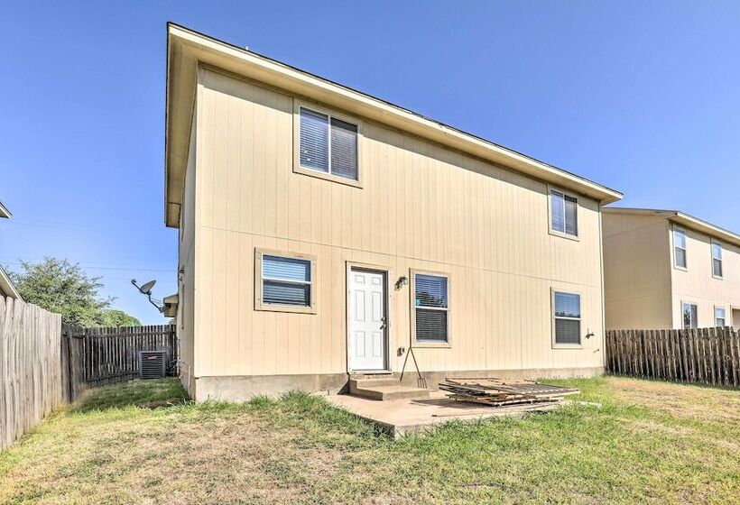 Spacious + Sunny Austin Home ~ 12 Mi To Dtwn!