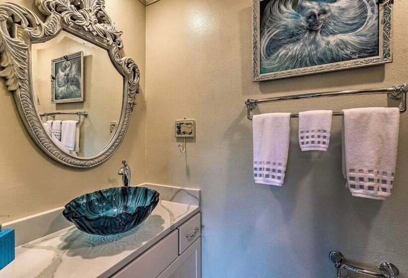 Spacious & Updated 1920 S Hsnp Craftsmen Home