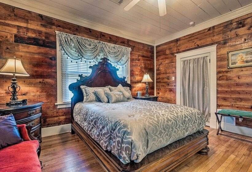 Spacious & Updated 1920 S Hsnp Craftsmen Home