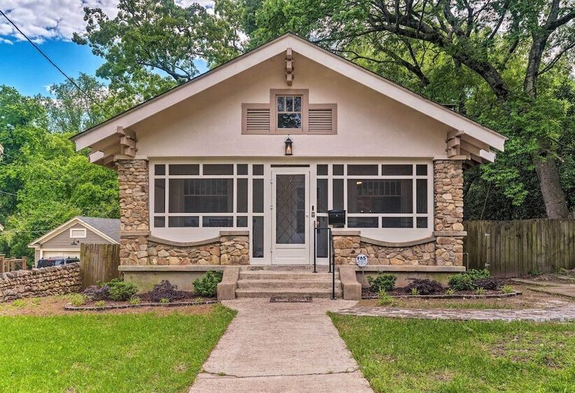 Spacious & Updated 1920 S Hsnp Craftsmen Home