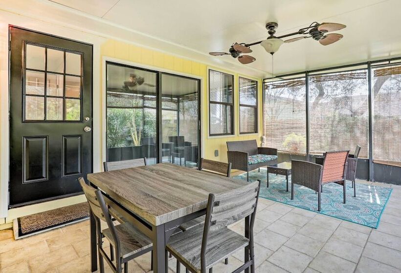 St Augustine Island Home W/ Patio, Walk To Beach!