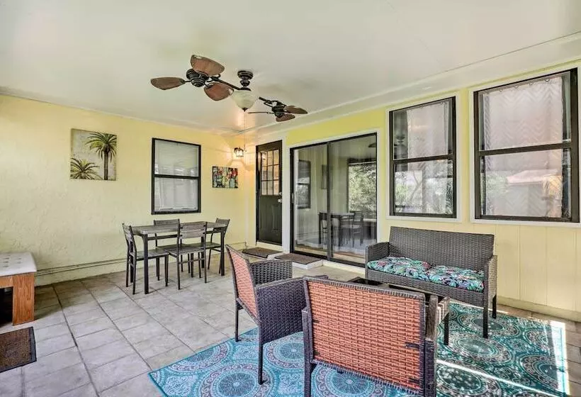 St Augustine Island Home W/ Patio, Walk To Beach!