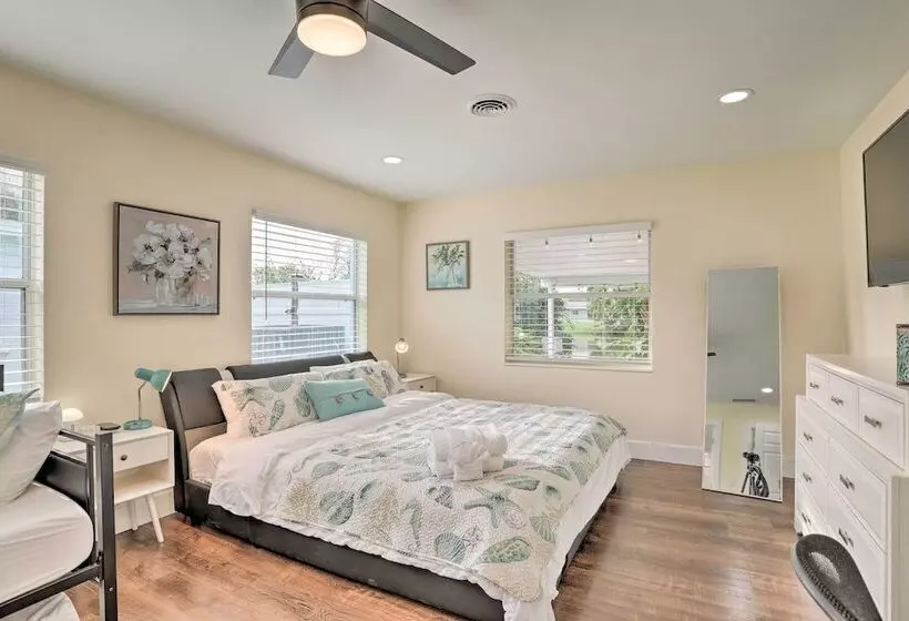 St Pete Retreat W/ Spacious Patio & Pond View