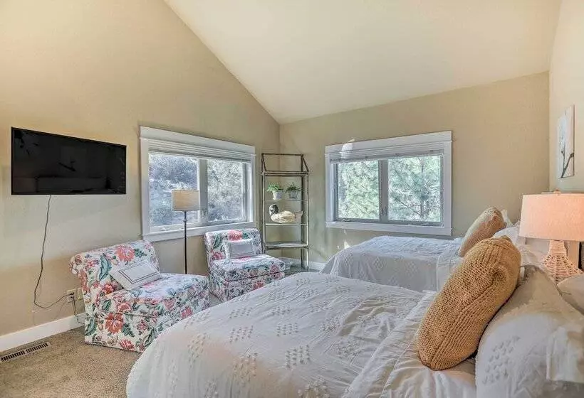 Stunning Bend Retreat < 20 Mi To Mt Bachelor!