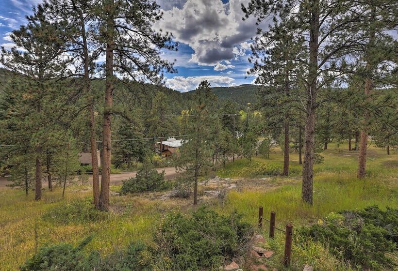 Stunning Evergreen Chalet W/ Private Hot Tub!