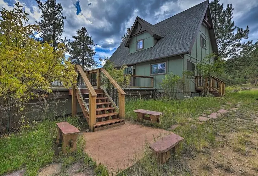 Stunning Evergreen Chalet W/ Private Hot Tub!