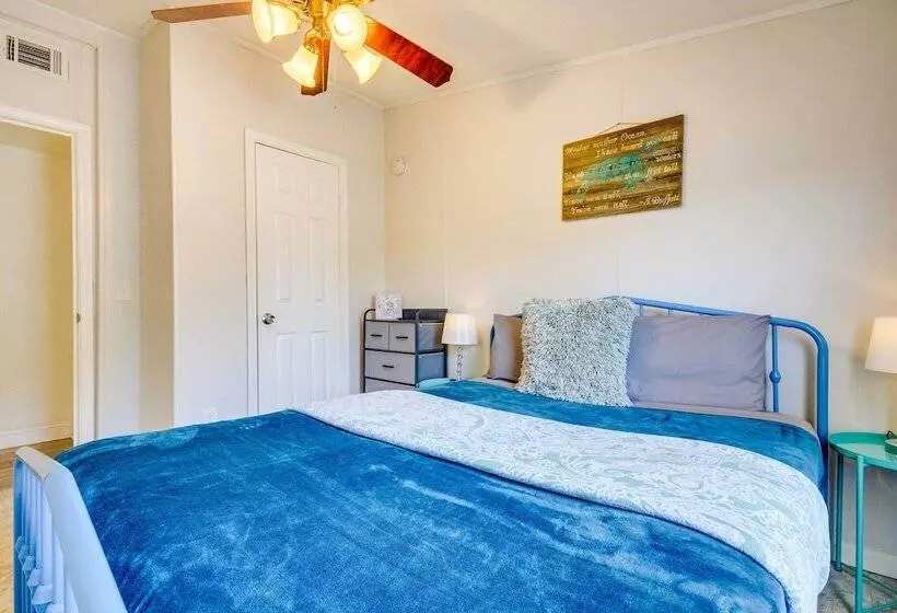 Stunning Pensacola Home, 8 Mi To Downtown!