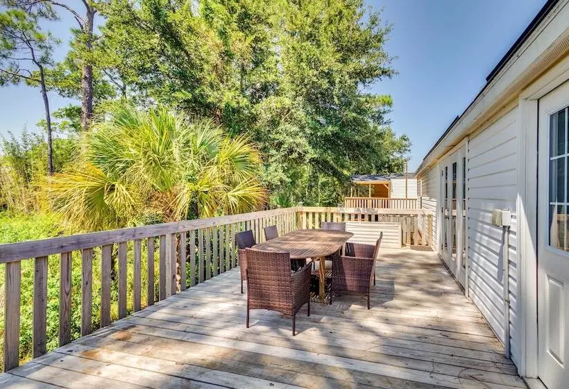 Stunning Pensacola Home, 8 Mi To Downtown!