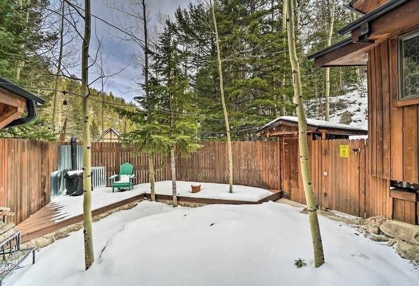 Cabin On Clear Creek: A Hobbits Retreat!