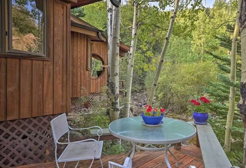 Cabin On Clear Creek: A Hobbits Retreat!