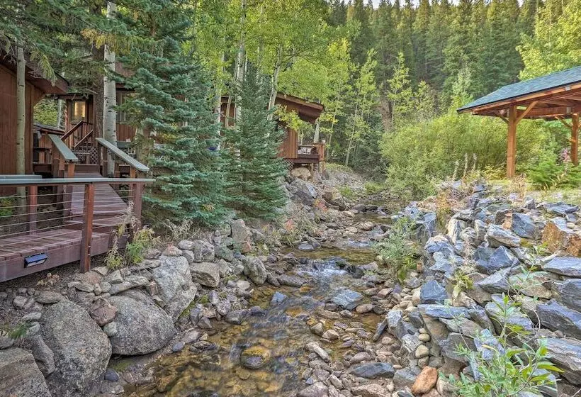 Cabin On Clear Creek: A Hobbits Retreat!