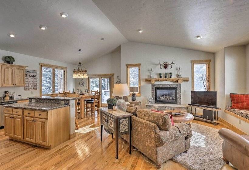 5 Mi To Ski Resort: Breck Home W/ Hot Tub!