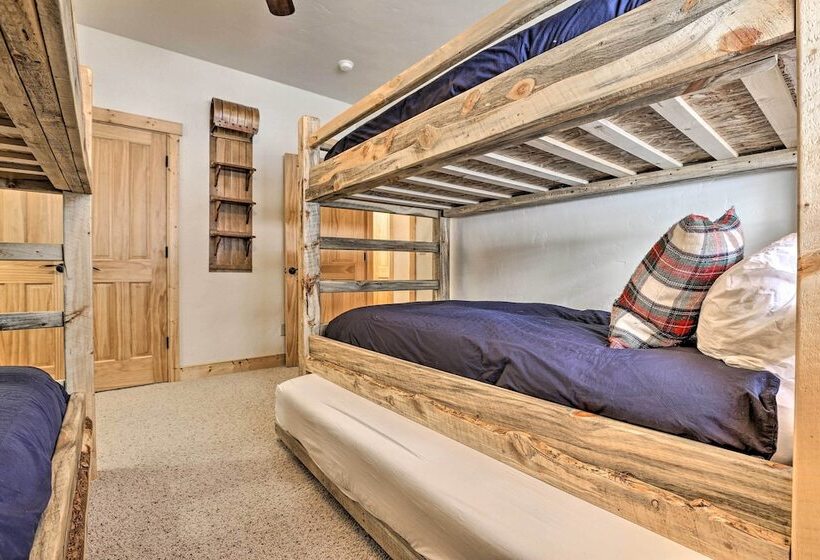 5 Mi To Ski Resort: Breck Home W/ Hot Tub!