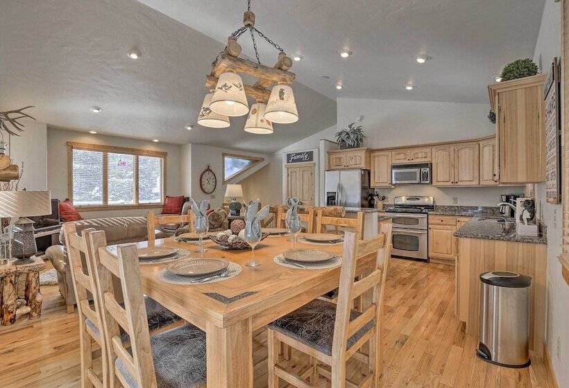 5 Mi To Ski Resort: Breck Home W/ Hot Tub!