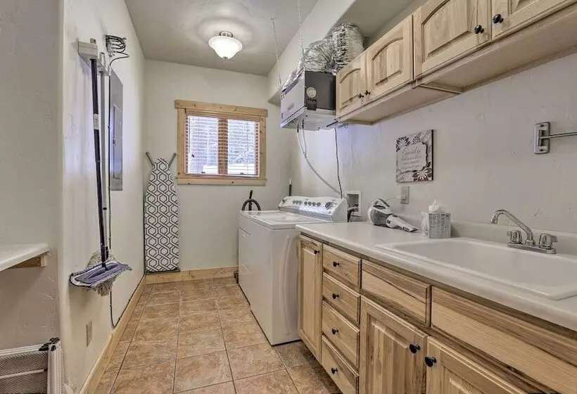 5 Mi To Ski Resort: Breck Home W/ Hot Tub!