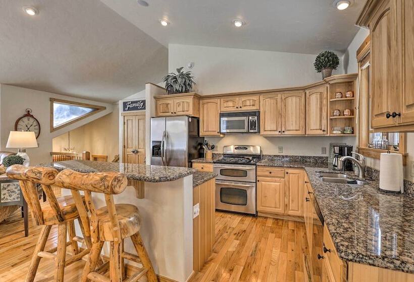 5 Mi To Ski Resort: Breck Home W/ Hot Tub!