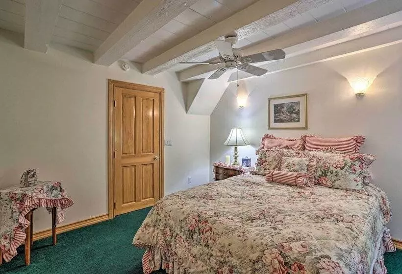 Waterfront Lake Arrowhead Home W/ View & Game Room