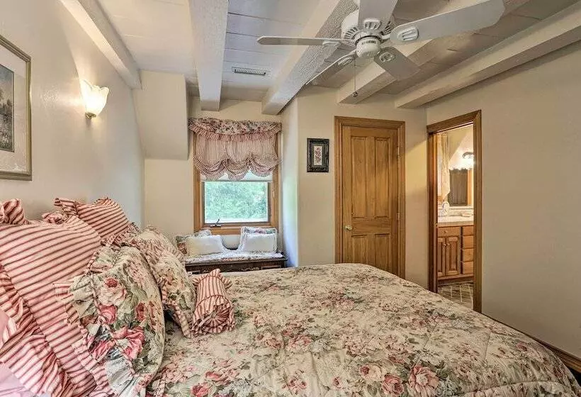 Waterfront Lake Arrowhead Home W/ View & Game Room