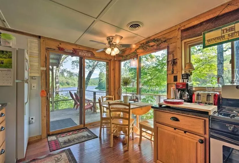 Adirondack Mountains Cottage Near Gore Mountain!