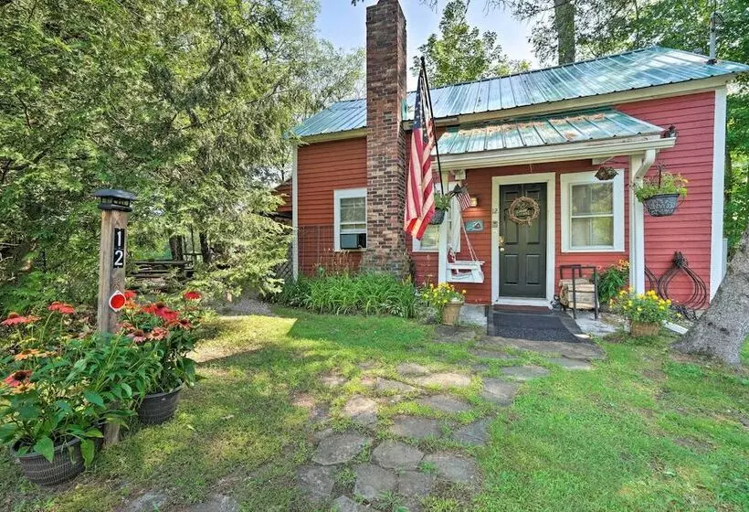 Adirondack Mountains Cottage Near Gore Mountain!