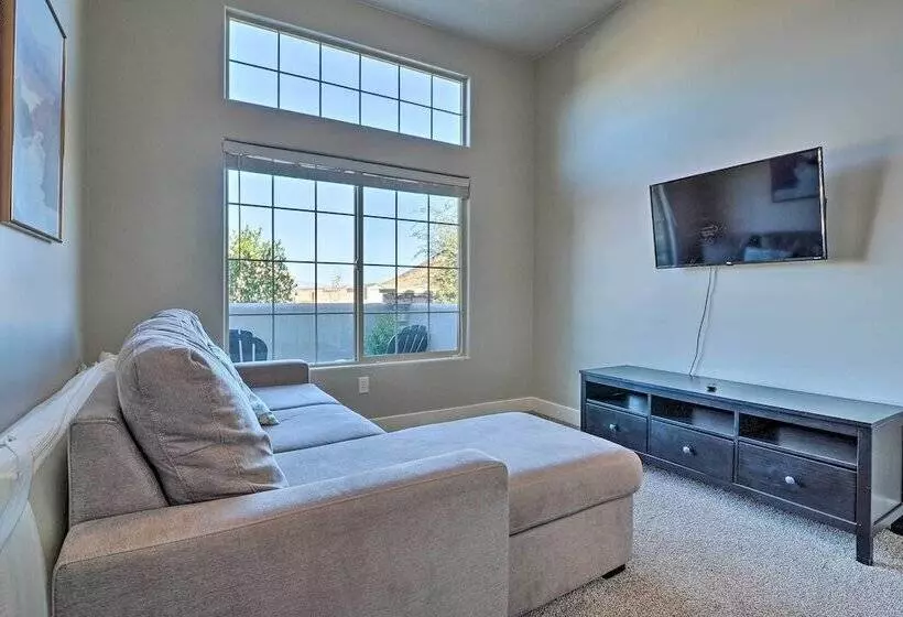 Adventure Bound Home W/ Pickleball, Hot Tub & More