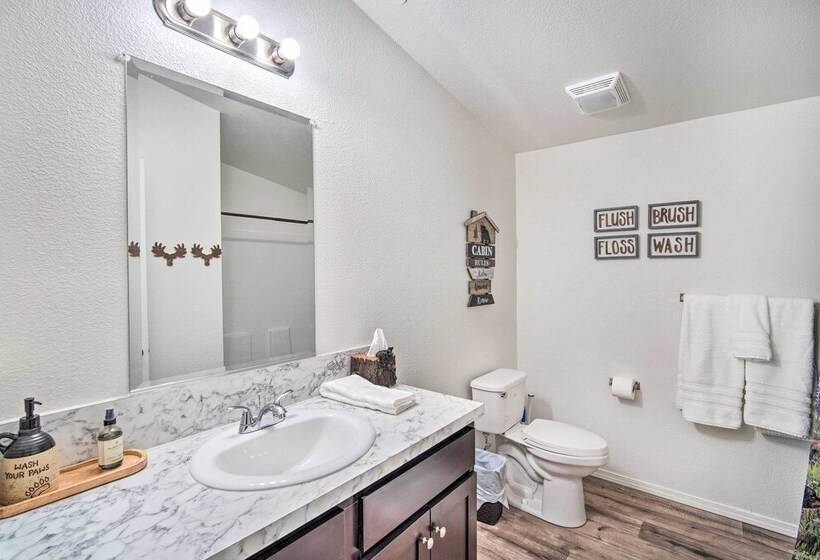 Beautiful Big Bear Home W/ Private Hot Tub!