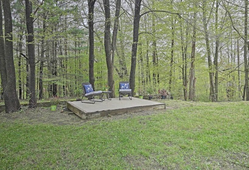 Beautiful Lenox Home, 3 Mi To Shakespeare & Co!