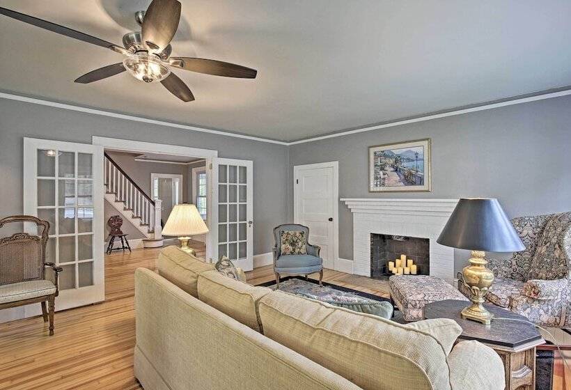 Beautiful Lenox Home, 3 Mi To Shakespeare & Co!