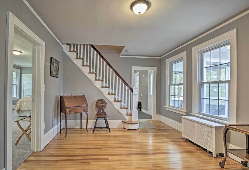 Beautiful Lenox Home, 3 Mi To Shakespeare & Co!