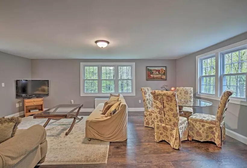 Beautiful Lenox Home, 3 Mi To Shakespeare & Co!