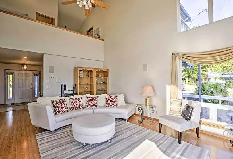 Birch Bay Waterfront Home   Steps To Beach!