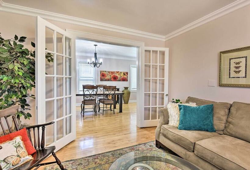 Bright Minneapolis Home: 2 Mi To Minnehaha Falls!