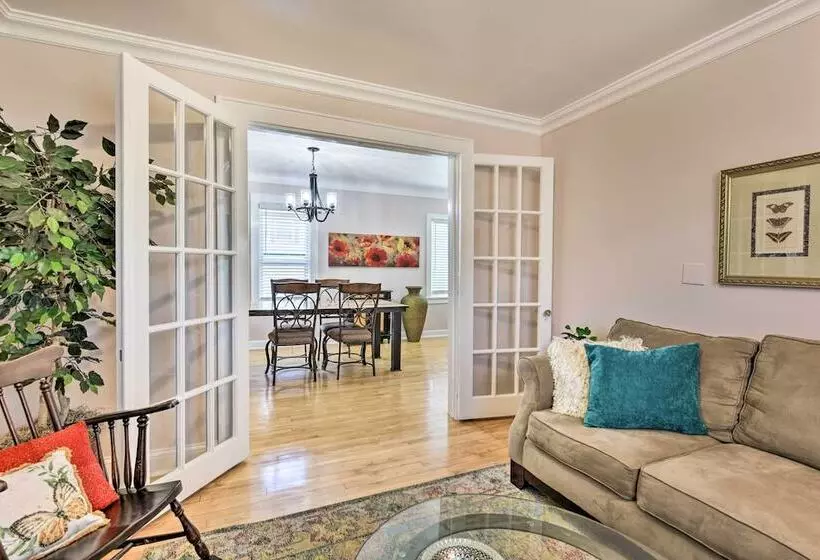 Bright Minneapolis Home: 2 Mi To Minnehaha Falls!