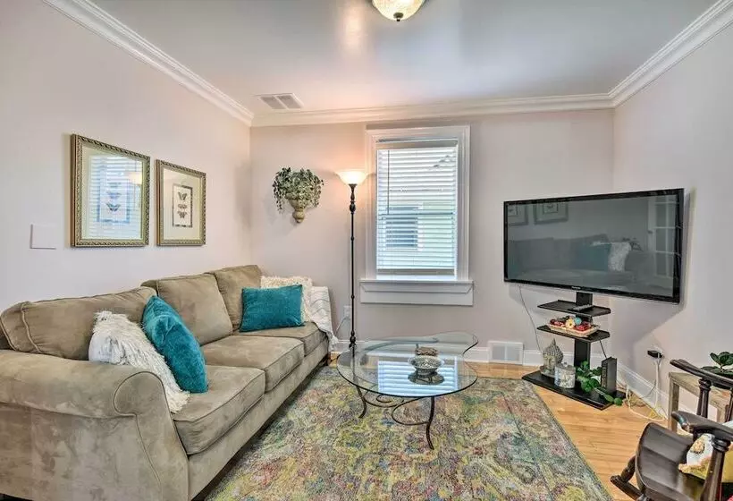 Bright Minneapolis Home: 2 Mi To Minnehaha Falls!