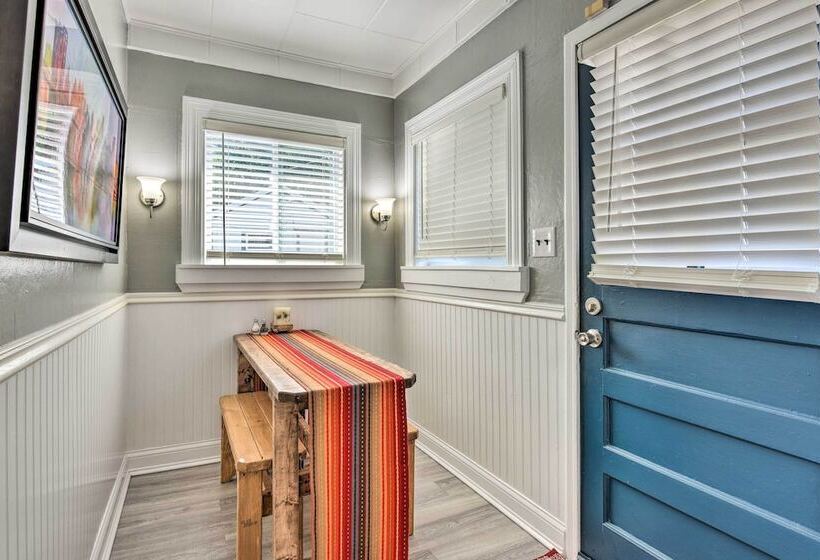 Bright Minneapolis Home: 2 Mi To Minnehaha Falls!