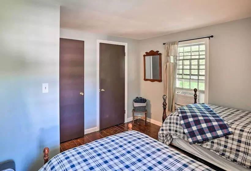 Charlemont Retreat On Chickley River W/ Ev Charger