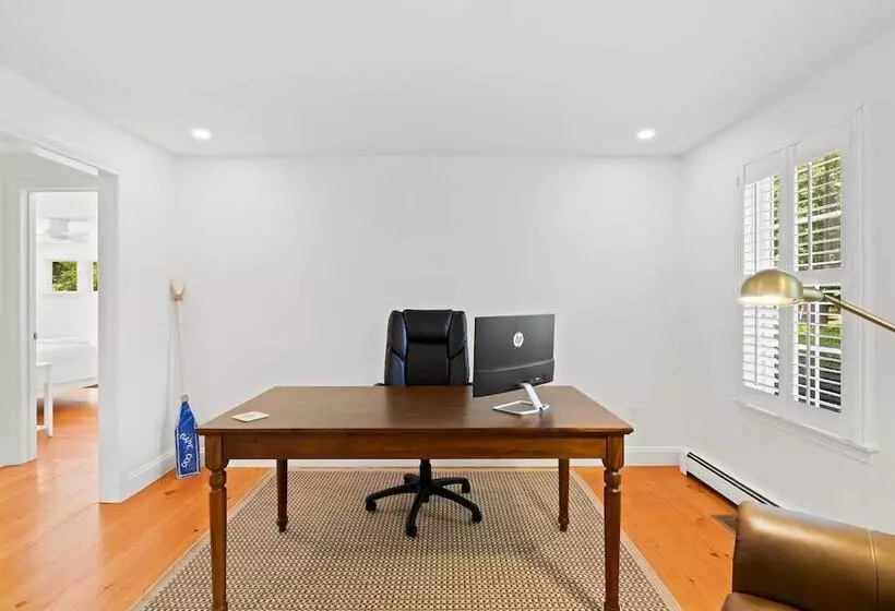 Charming Cottage W/ Deck   Walk To Skaket Beach!