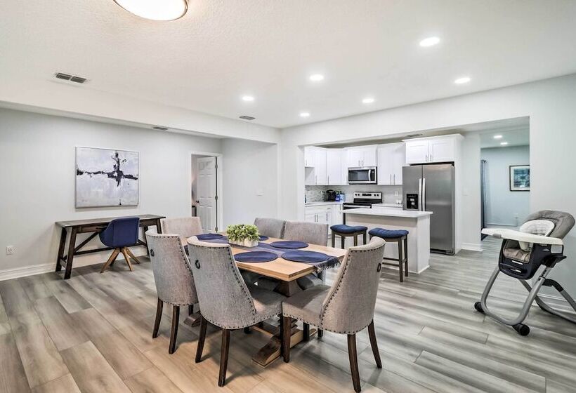 Charming Florida Home, Half Mile To Beach!