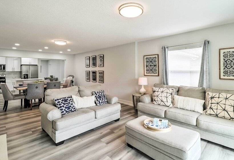 Charming Florida Home, Half Mile To Beach!