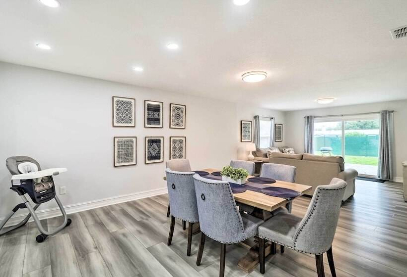 Charming Florida Home, Half Mile To Beach!