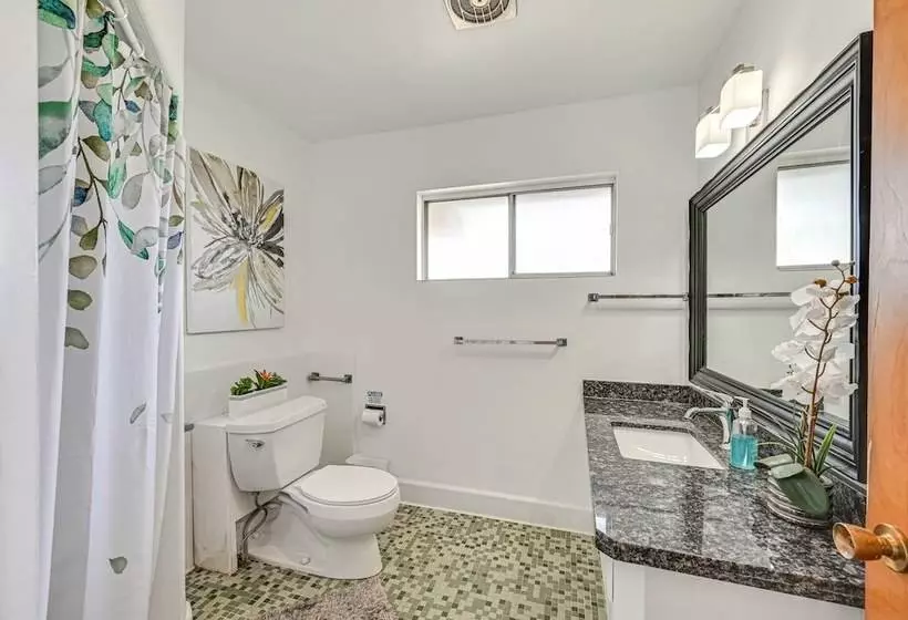 Chula Vista Home W/ Heated Pool & Spacious Patio