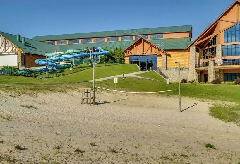 Cozy Three Bears Resort Cabin W/ Deck In Warrens!