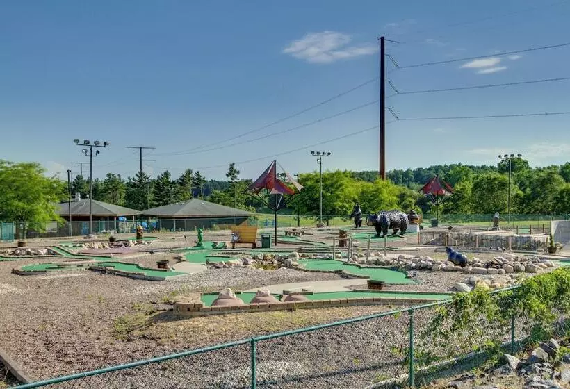 Cozy Three Bears Resort Cabin W/ Deck In Warrens!